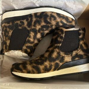 b.o.c. Women's, Kara Boot Black TAN 6.5 M